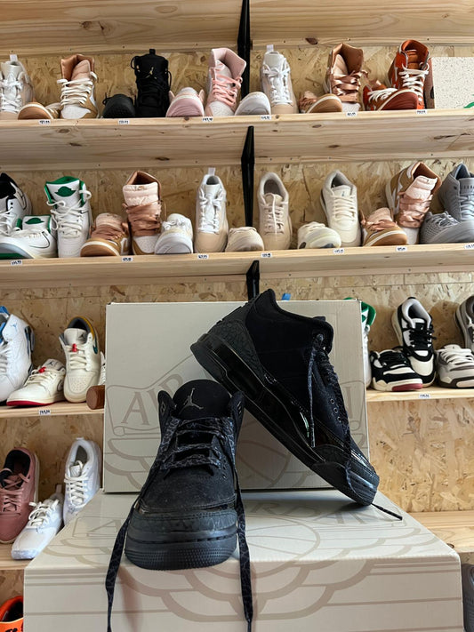 AIR JORDAN BLACK CAT #40