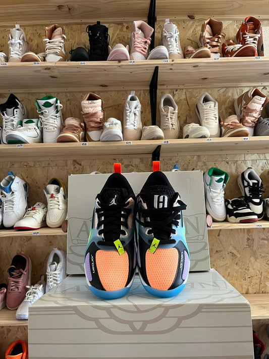 AIR JORDAN HEIR ( FEMENINO ) #38